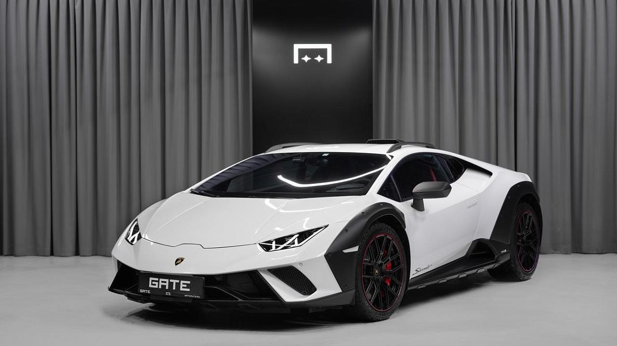 Lamborghini Huracan Sterrato 2023 Белый